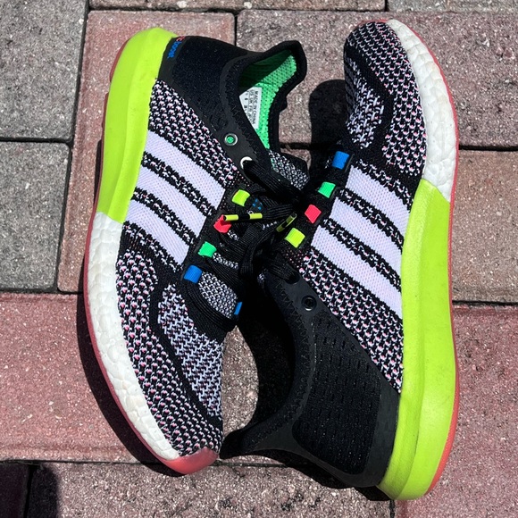 Woman’s Running shoes adidas Cosmic Boost Size 7.5 - Picture 4 of 4